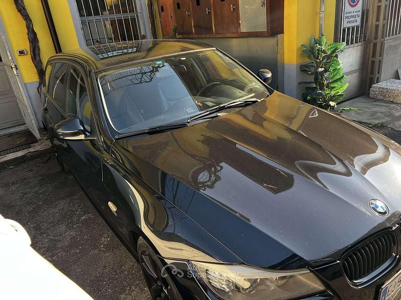 Usata BMW 320 184 CV (135 kW) 2011 Nero Station wagon