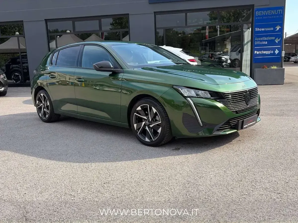 Usata Peugeot 308 Allure 131 CV (96 kW) 2022 Verde Berlina