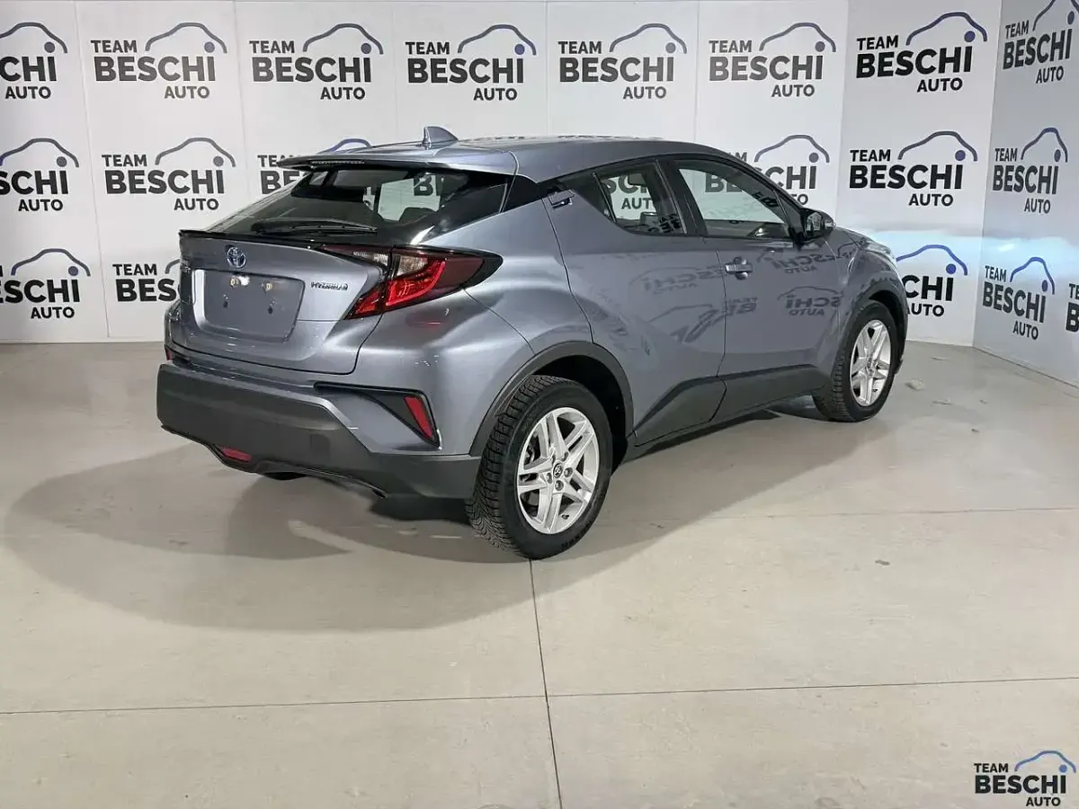 Usata Toyota C-HR Active 122 CV (89 kW) 2023 Blu/azzurro SUV