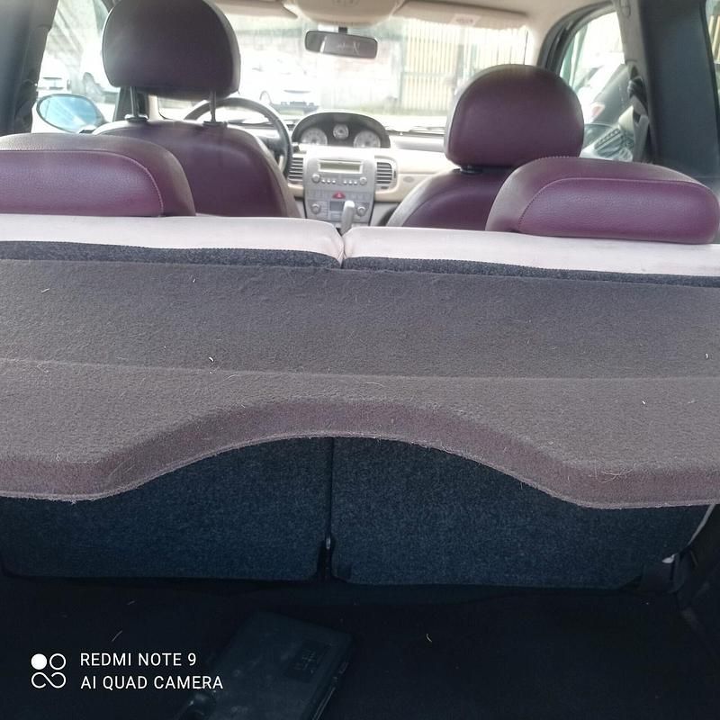 Usata Lancia Ypsilon 90 CV (66 kW) 2009 Viola Utilitaria