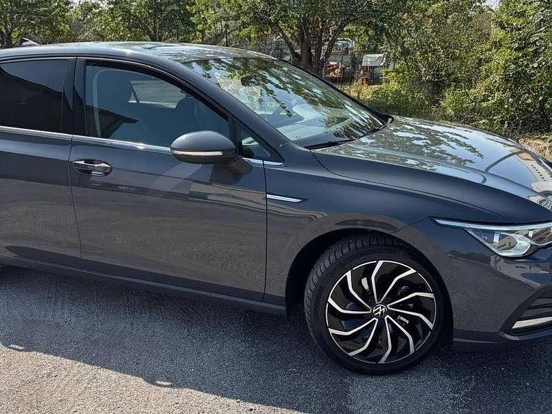 Usata VW Golf VIII Style 131 CV (96 kW) 2022 Grigio Berlina