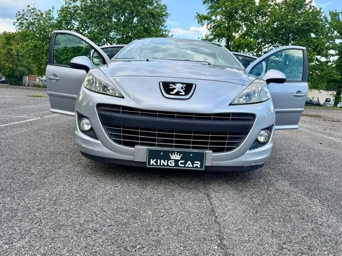 Usata Peugeot 207 Active 95 CV (69 kW) 2011 Grigio Berlina