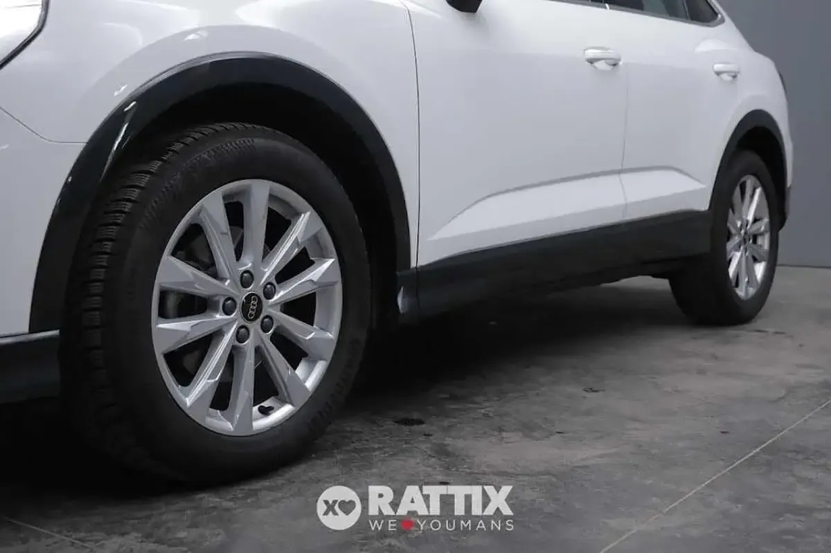 Usata Audi Q3 150 CV (110 kW) 2023 Bianco SUV