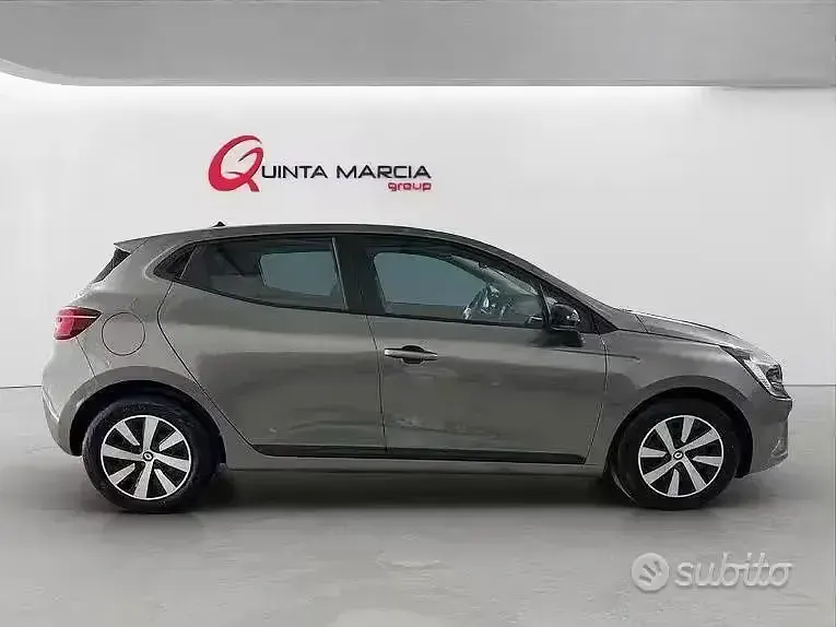 Usata Renault Clio V Equilibre 91 CV (66 kW) 2023 Grigio Berlina