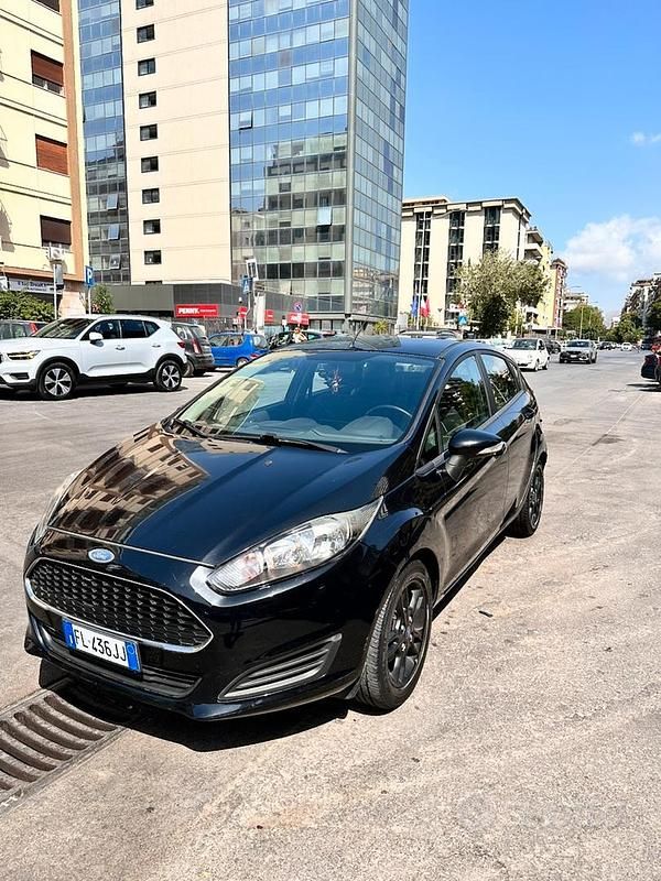 Usata Ford Fiesta 2016 Nero Berlina