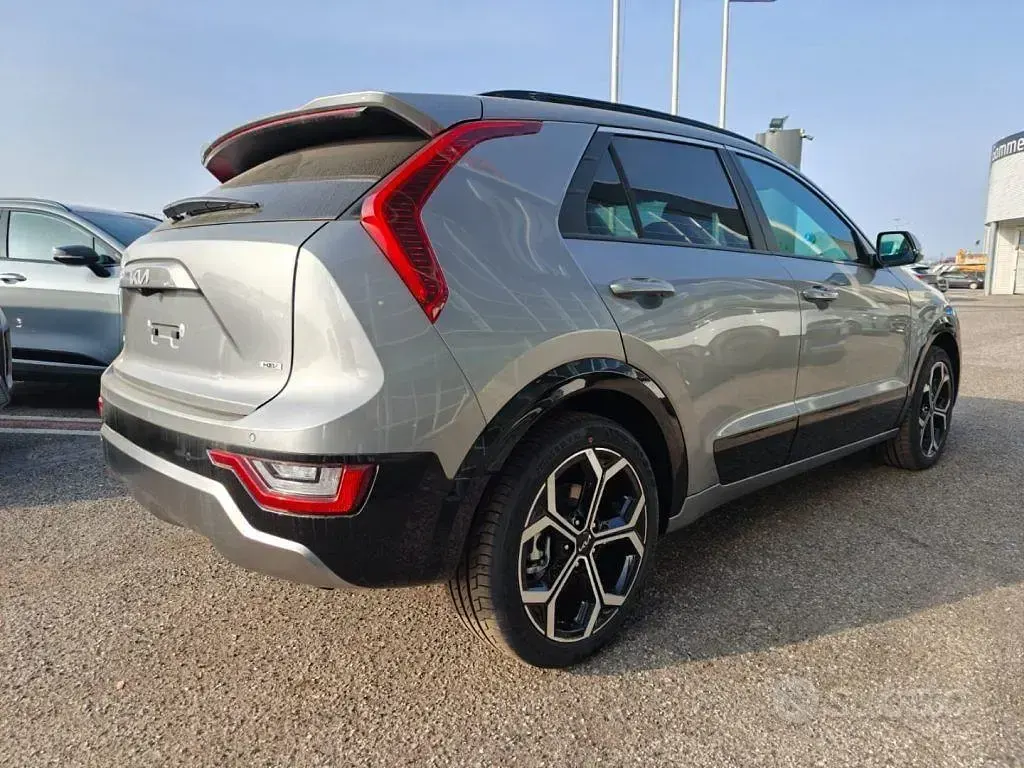 Nuova Kia Niro 92 CV (67 kW) 2026 Grigio SUV