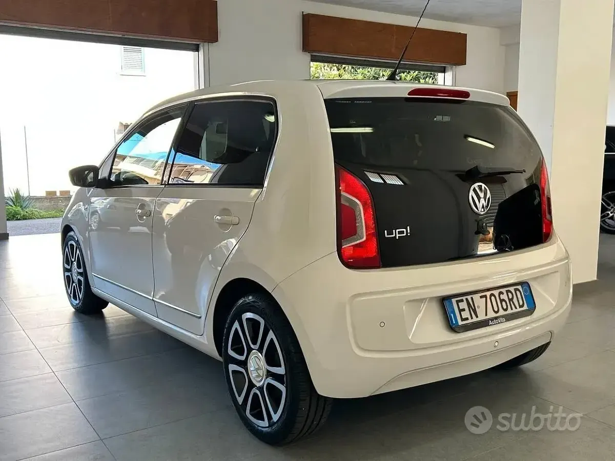 Usata VW up! 75 CV (55 kW) 2012 Bianco Utilitaria