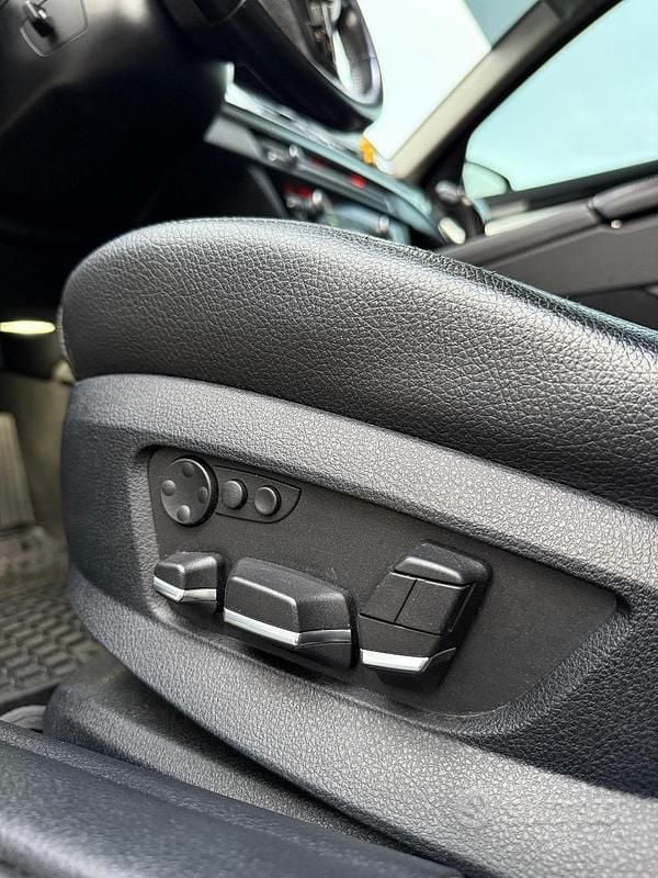 Usata BMW 530 Comfort Edition 258 CV (189 kW) 2012 Nero Berlina