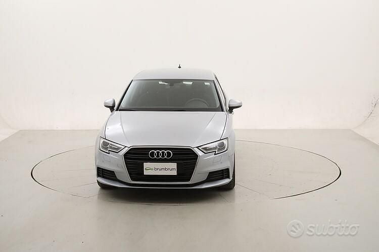 Usata Audi A3 Business 150 CV (110 kW) 2019 Grigio Berlina