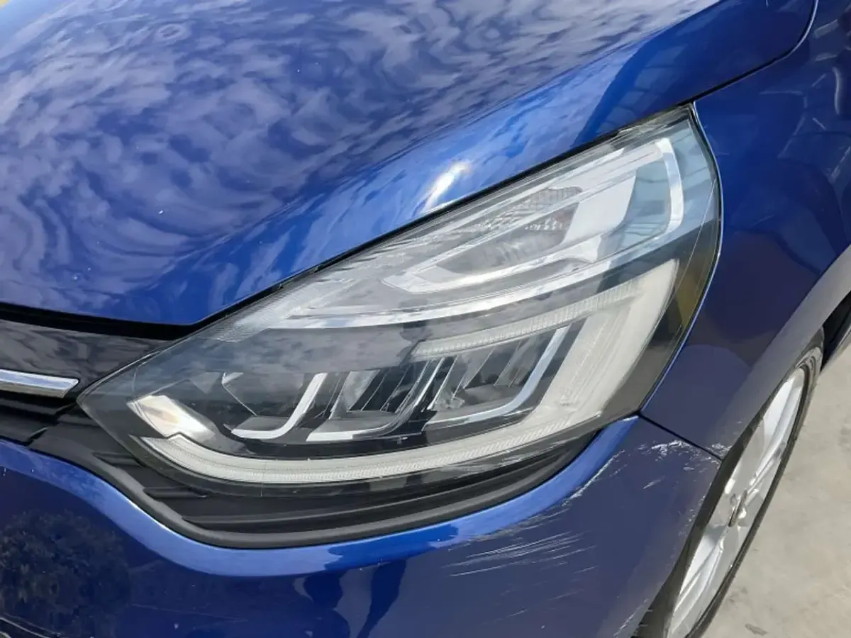 Usata Renault Clio Business 76 CV (55 kW) 2019 Blu/azzurro Utilitaria