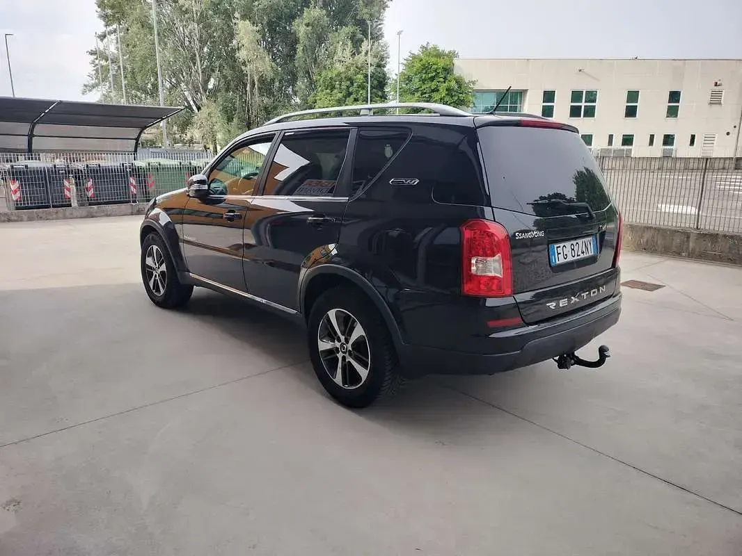 Usata SsangYong Rexton 177 CV (130 kW) 2017 SUV