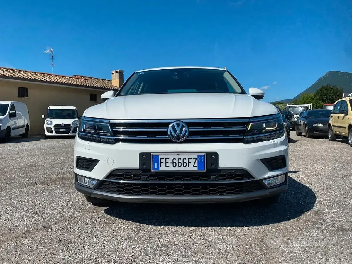 Usata VW Tiguan Executive 150 CV (110 kW) 2016 Bianco SUV