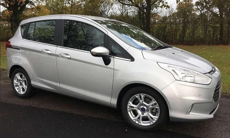 Usata Ford B-MAX Business Edition 95 CV (69 kW) 2016 Argento Monovolume