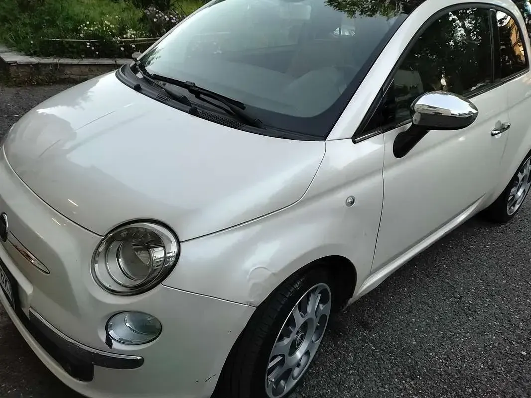 Usata Fiat 500 Lounge 75 CV (55 kW) 2008 Bianco Utilitaria