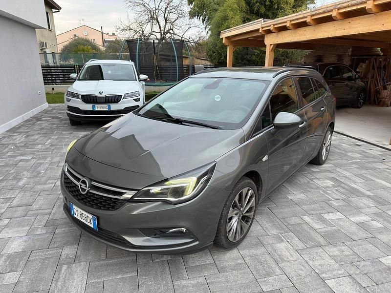Usata Opel Astra 136 CV (100 kW) 2018 Grigio Station wagon