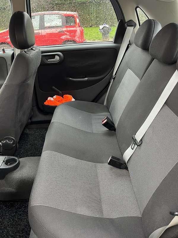 Usata Opel Corsa Club 75 CV (55 kW) 2006 Utilitaria