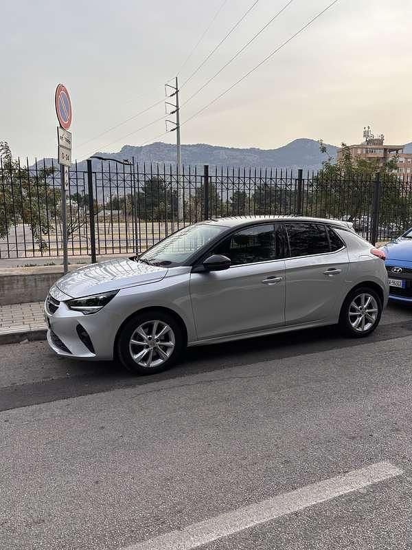 Usata Opel Corsa Elegance 101 CV (74 kW) 2022 Grigio Utilitaria