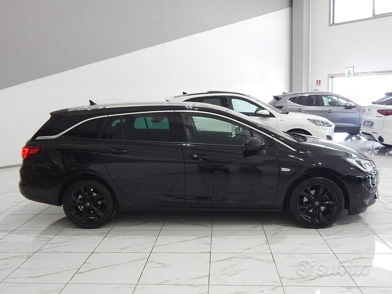 Usata Opel Astra Business 122 CV (89 kW) 2020 Nero Station wagon