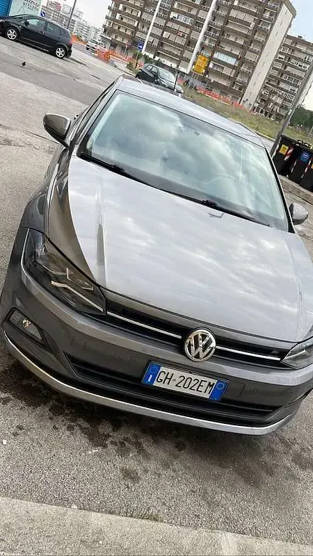 Usata VW Polo Highline 95 CV (69 kW) 2018 Utilitaria