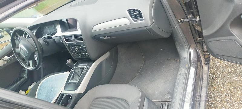 Usata Audi A4 130 CV (95 kW) 2010 Nero Station wagon