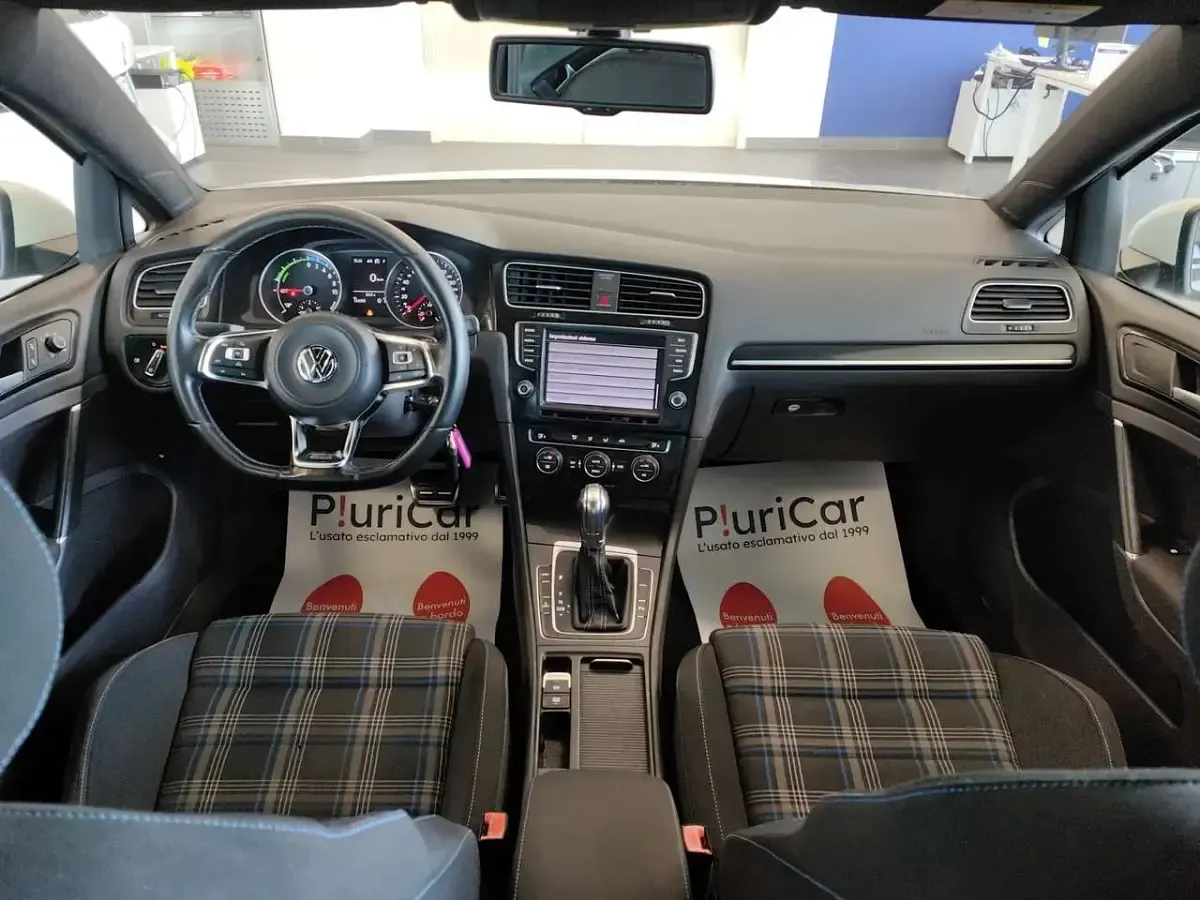Usata VW Golf VII GTE 150 CV (110 kW) 2015 Bianco Berlina