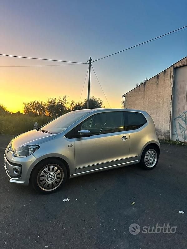 Usata VW up! 75 CV (55 kW) 2012 Grigio Utilitaria