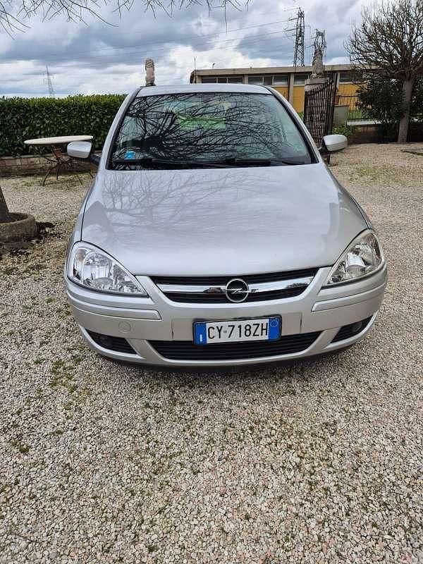 Usata Opel Corsa Enjoy 80 CV (58 kW) 2005 Grigio Utilitaria