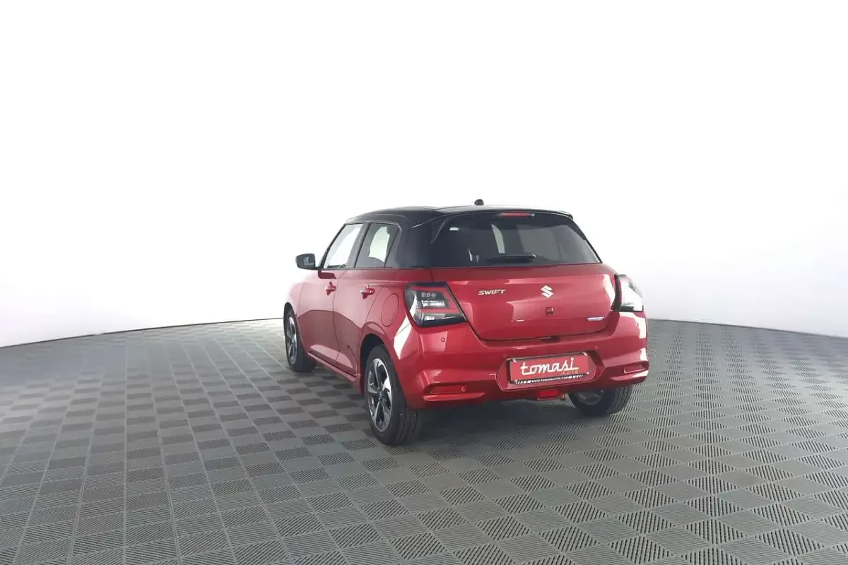 Usata Suzuki Swift 83 CV (61 kW) 2025 Rosso cordoba Utilitaria