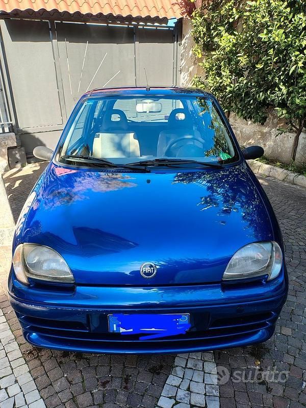 Blu Usata 2005 Fiat 600 Tre volumi | 2800 € - Immagine 1/4