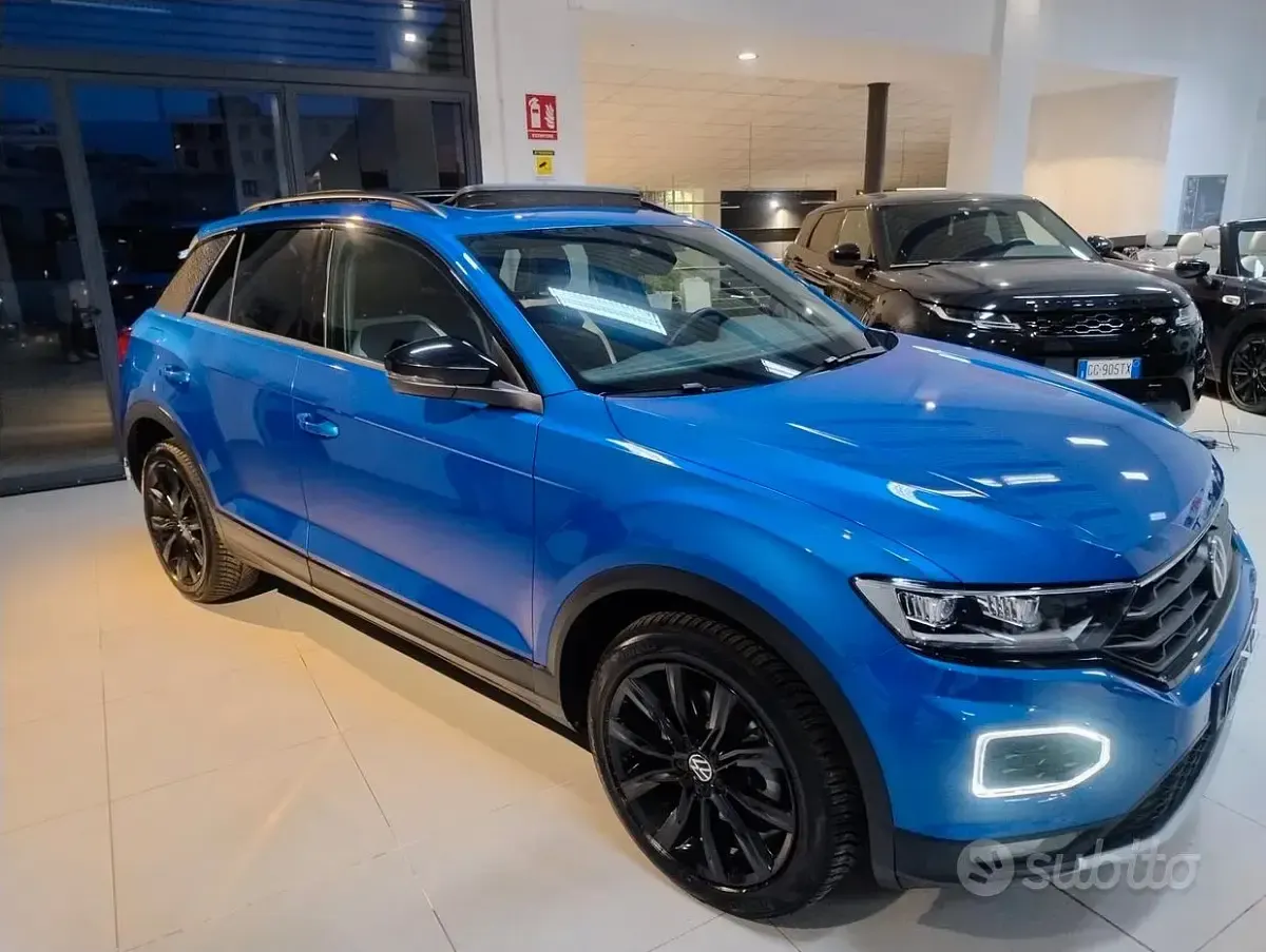 Usata VW T-Roc Advance 150 CV (110 kW) 2021 Blu SUV