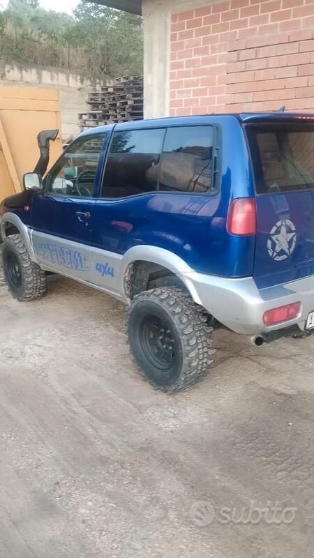 Usata Nissan Terrano 125 CV (91 kW) 1997 Blu SUV