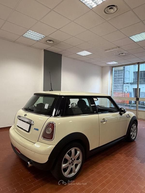 Usata Mini ONE 95 CV (69 kW) 2009 Beige Utilitaria