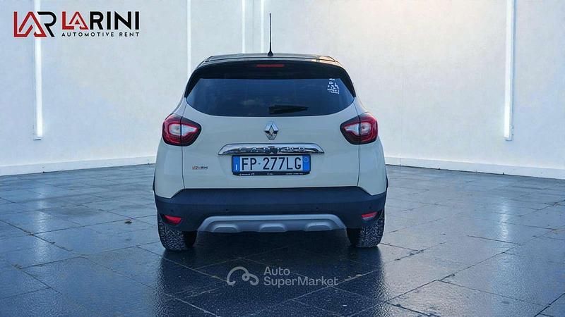 Usata Renault Captur Intens 90 CV (66 kW) 2018 Bianco SUV