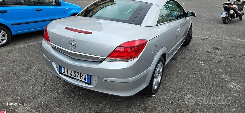Usata Opel Astra Cabriolet 2008 Grigio Cabrio