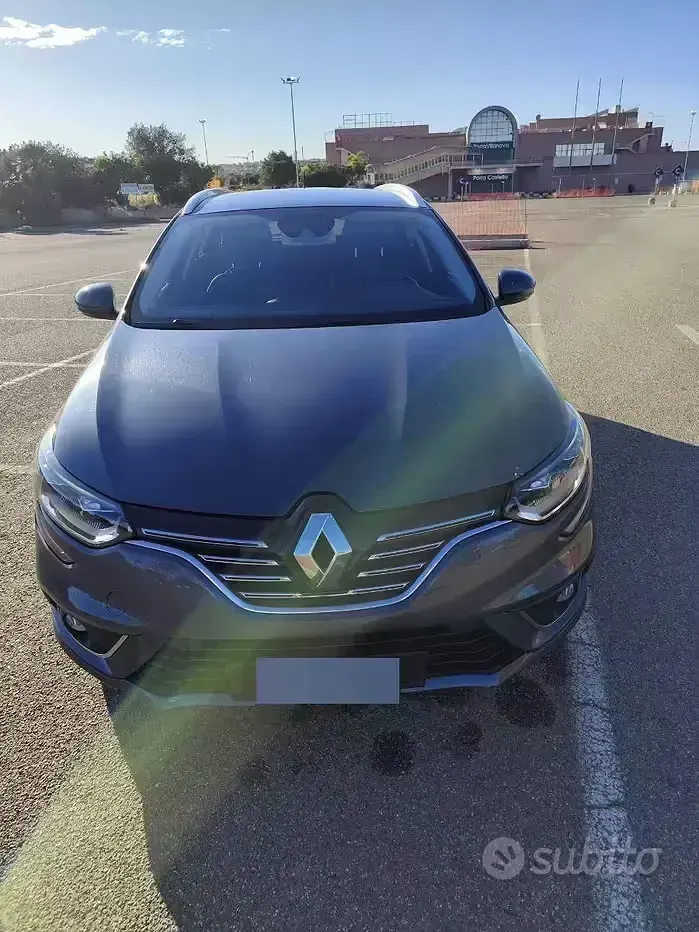 Usata Renault Mégane GrandTour Bose Edition 110 CV (80 kW) 2016 Bluazzurro Station wagon