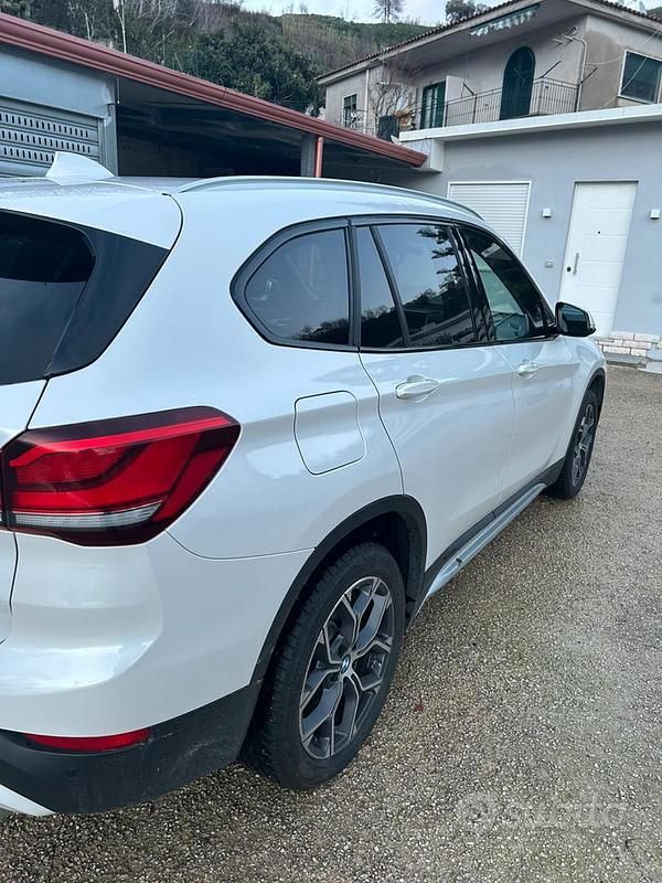 Begagnad BMW X1 xLine 150 HK (110 kW) 2021 Vit SUV