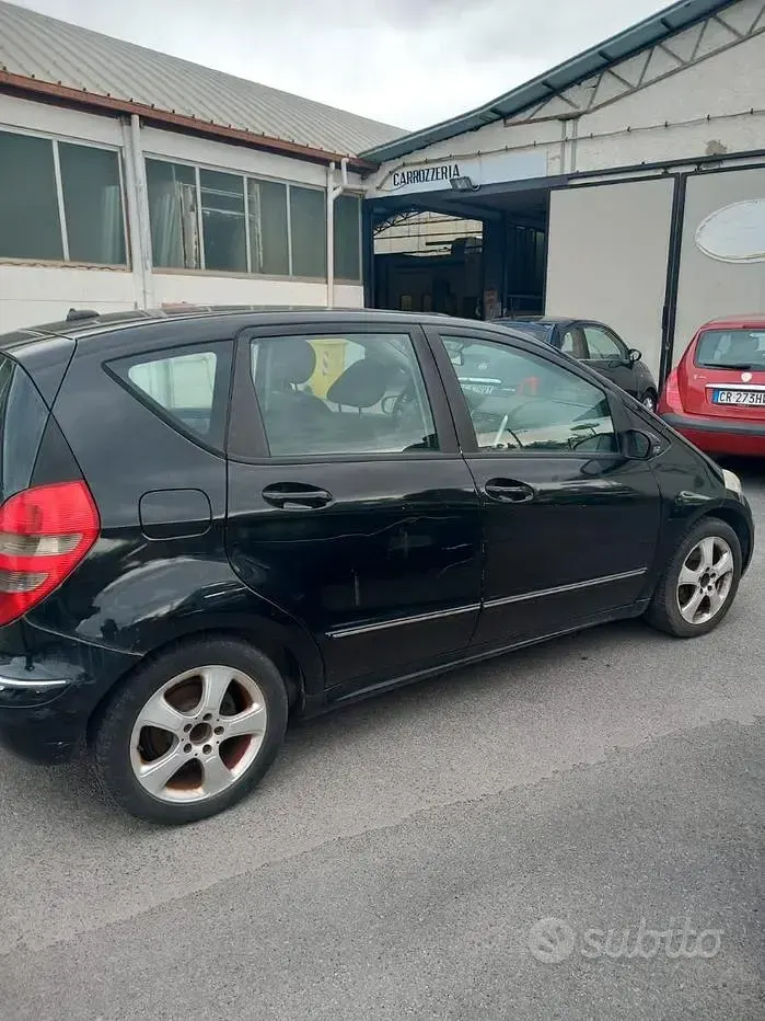 Usata Mercedes A150 95 CV (69 kW) 2007 Nero Berlina