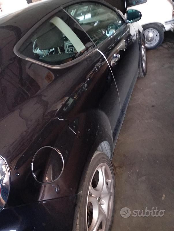 Usata Alfa Romeo MiTo 120 CV (88 kW) 2009 Nero Utilitaria