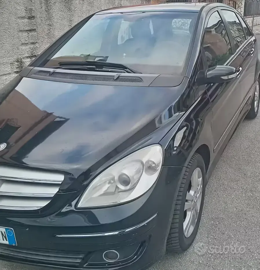 Usata Mercedes B180 2008 Nero Monovolume