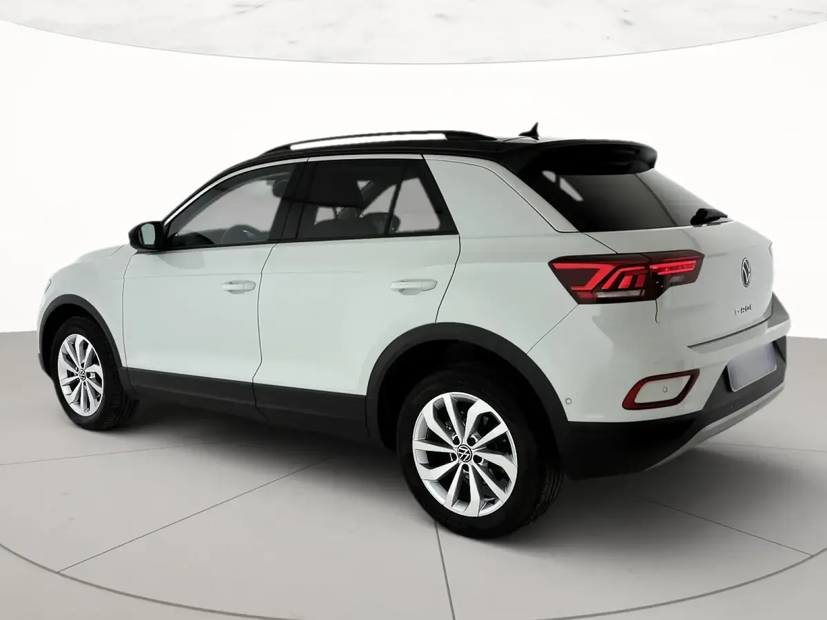 Usata VW T-Roc Edition 116 CV (85 kW) 2025 Pure white nero SUV