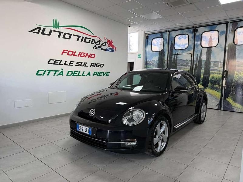Usata VW Beetle Design 105 CV (77 kW) 2012 Nero Utilitaria