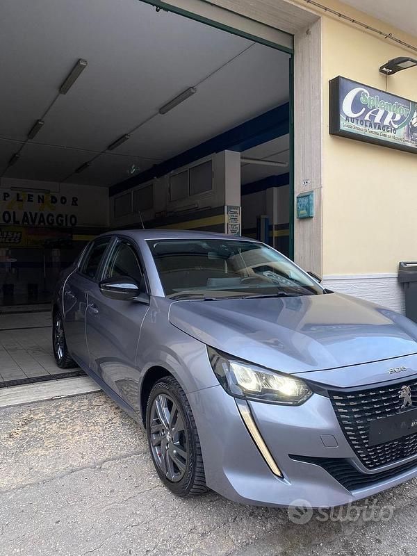 Usata Peugeot 208 Active 75 CV (55 kW) 2020 Grigio Utilitaria