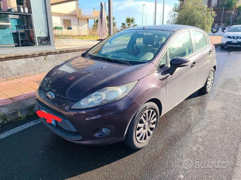 Usata Ford Fiesta 2010 Marrone Utilitaria