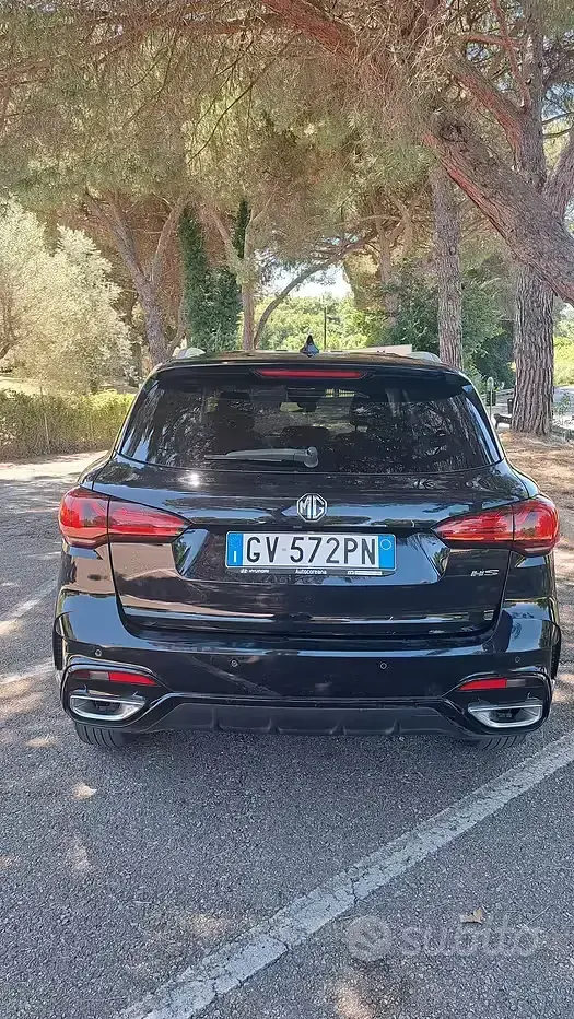 Usata MG HS Comfort 170 CV (125 kW) 2024 Nero SUV