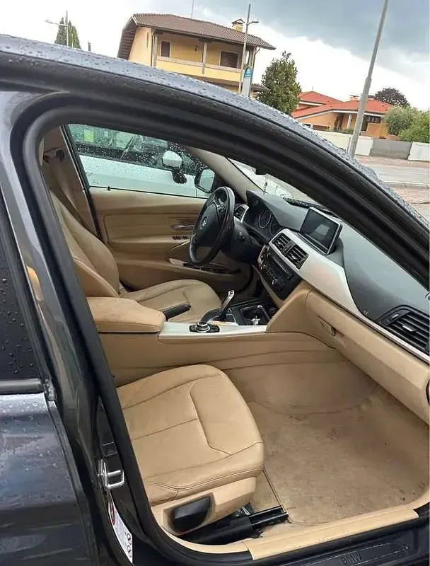 Usata BMW 320 184 CV (135 kW) 2013 Grigio Station wagon