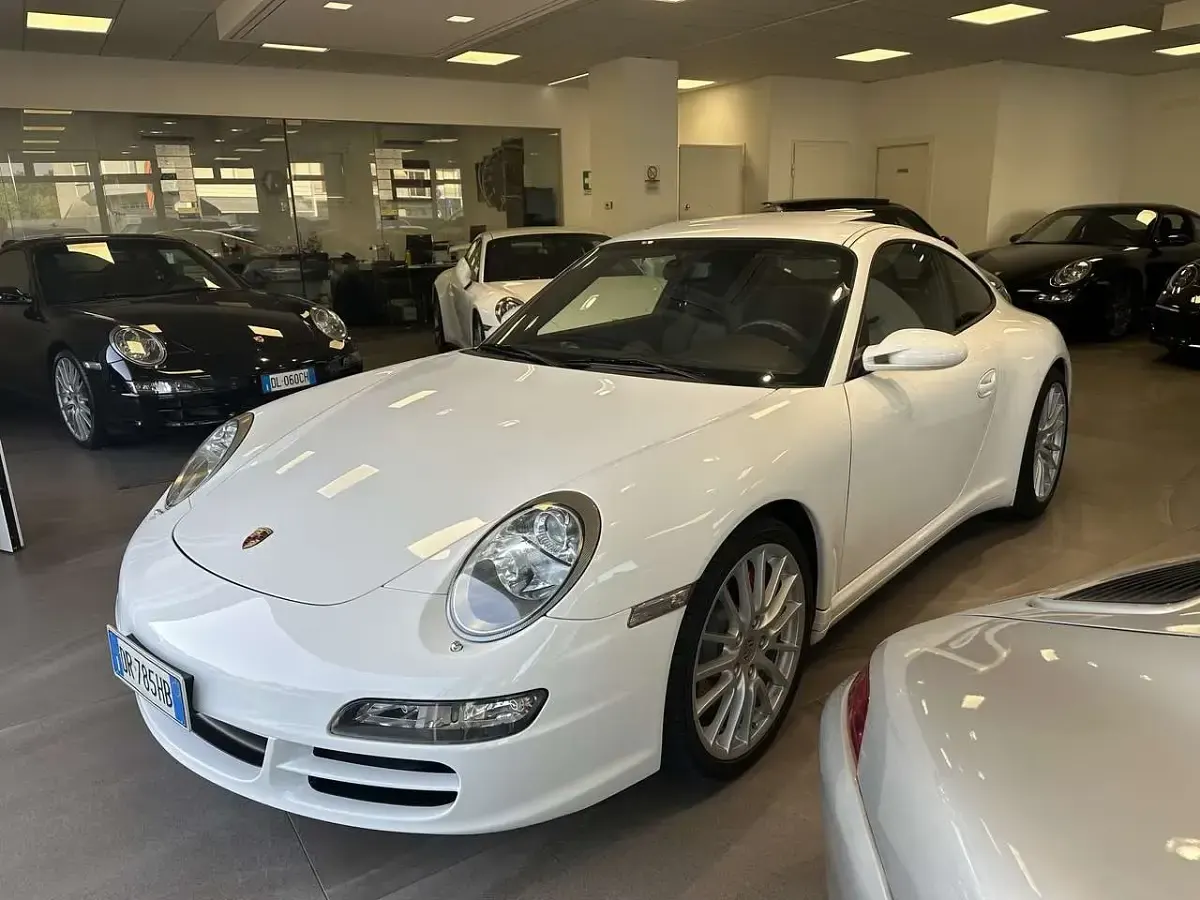 Usata Porsche 997 355 CV (261 kW) 2008 Bianco carrara Coupé