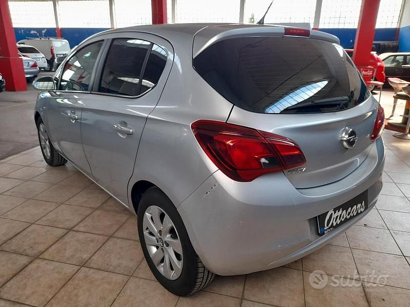 Usata Opel Corsa 2015 Grigio Utilitaria