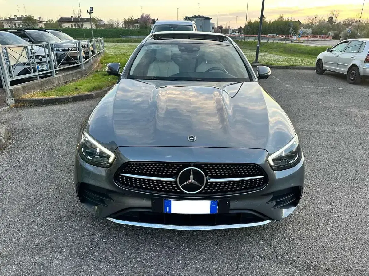 Usata Mercedes E300 Exclusive 194 CV (142 kW) 2021 Other Station wagon