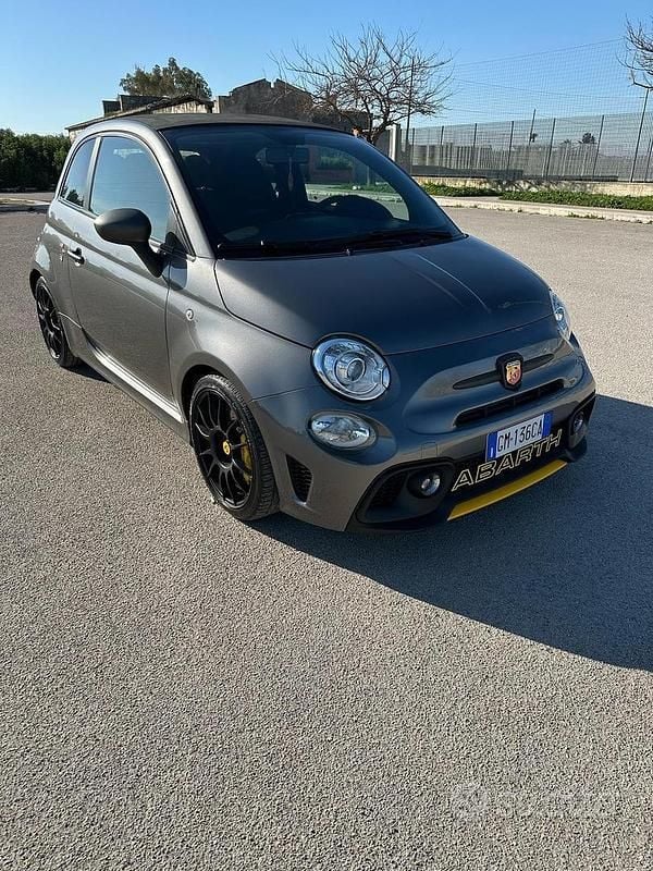 Grigio Usata 2016 Abarth 595C Competizione Cabrio | 14.990 € (Buon prezzo) - Immagine 1/4