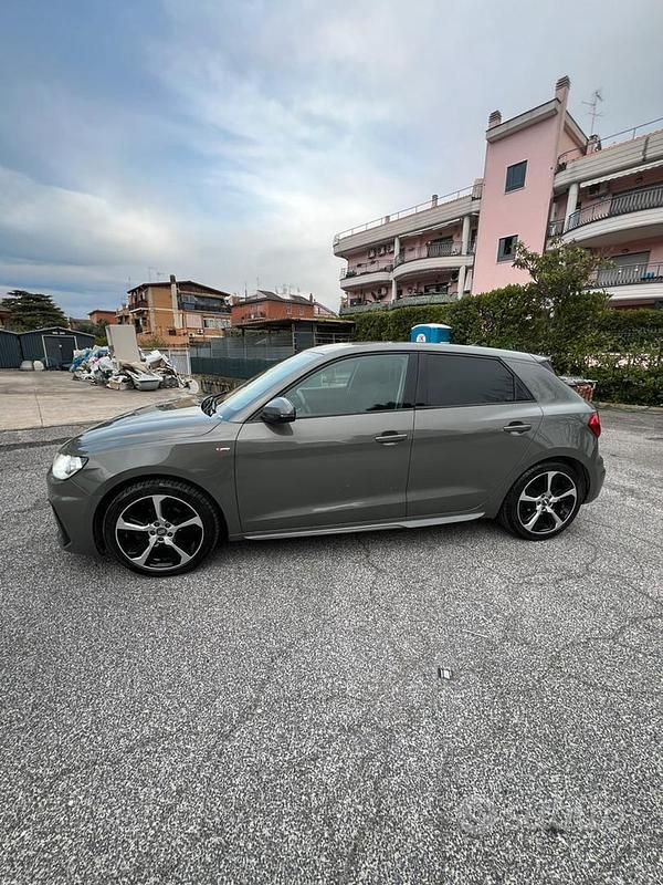 Usata Audi A1 S-Line 2019 Grigio SUV